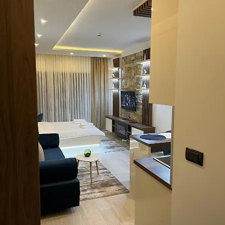 Lejlighed Apartman Holiday