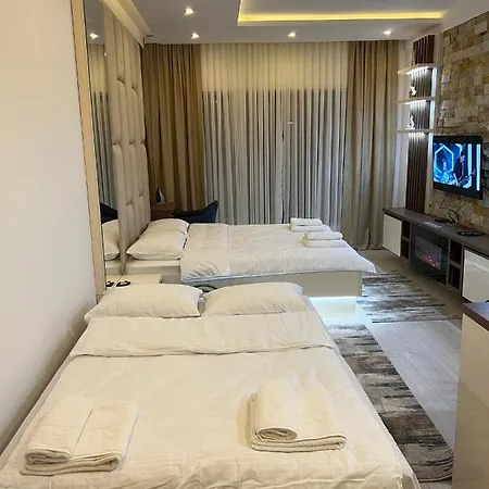 Lejlighed Apartman Holiday