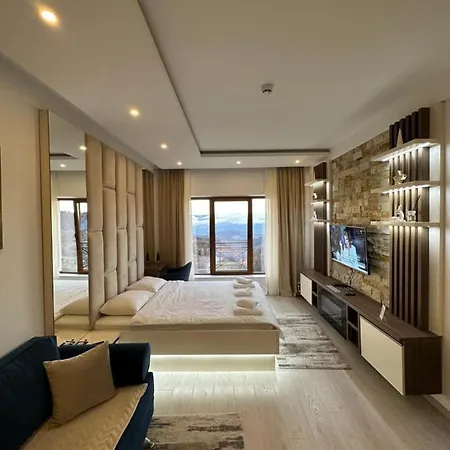 Lejlighed Apartman Holiday