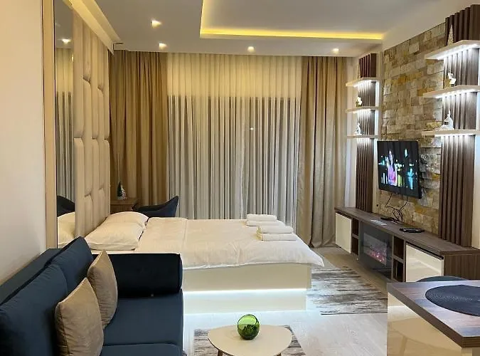 Апартаменты Apartman Holiday